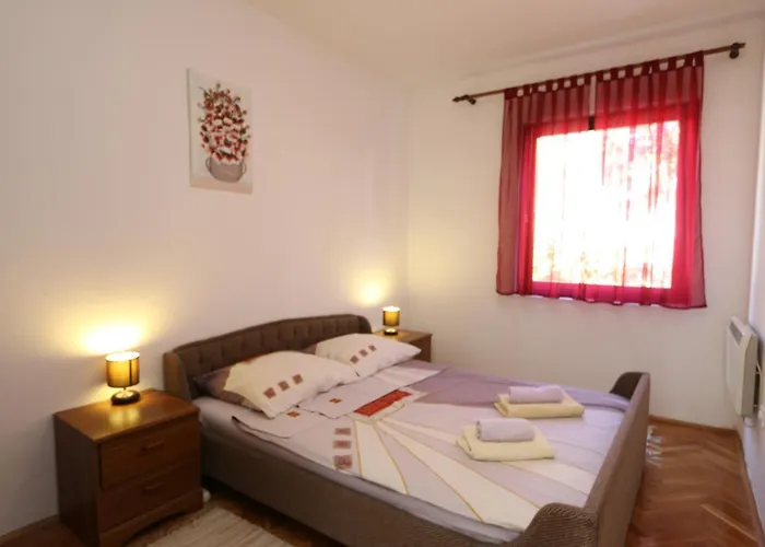 Apartment Lidija