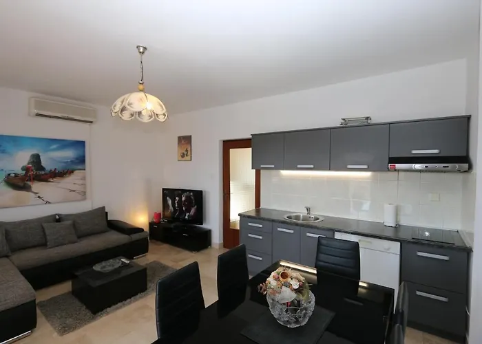 Apartment Lidija